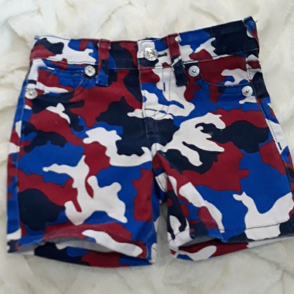 True Religion shorts size  24 M